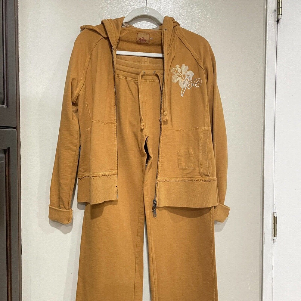 Joie sweater suit size large sweater and pants floral yellow full zip 2 piece